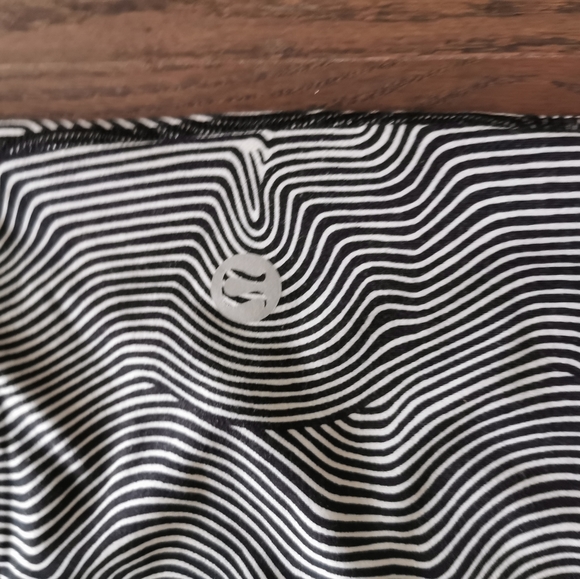 Lululemon leggings - Picture 2 of 3